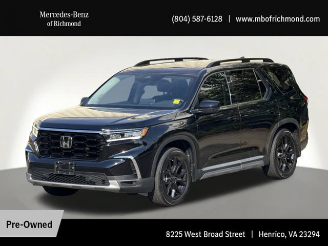 Used 2025 Honda Pilot Touring image 1