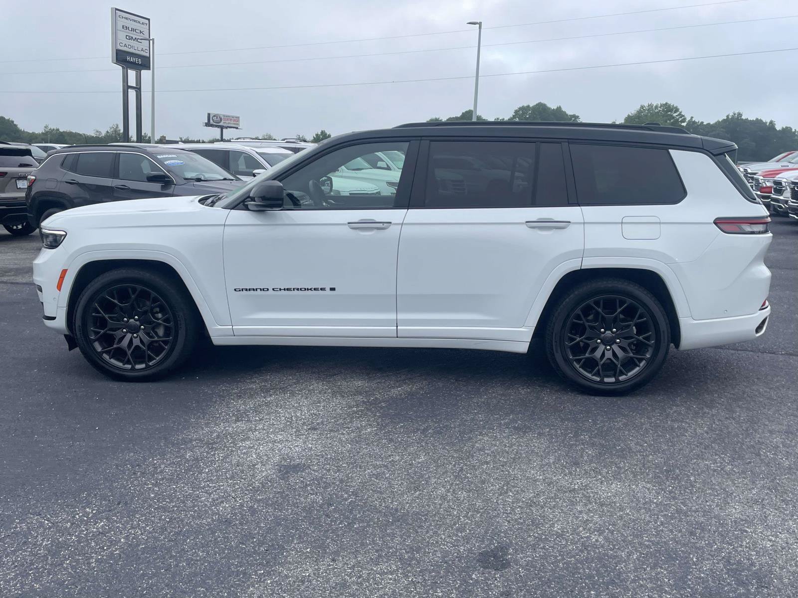 Certified 2025 Jeep Grand Cherokee L Summit w/ Obsidian Package AWD/4WD image 11