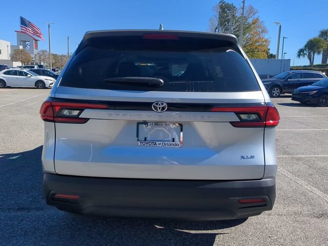 New 2026 Toyota Grand Highlander FWD image 5