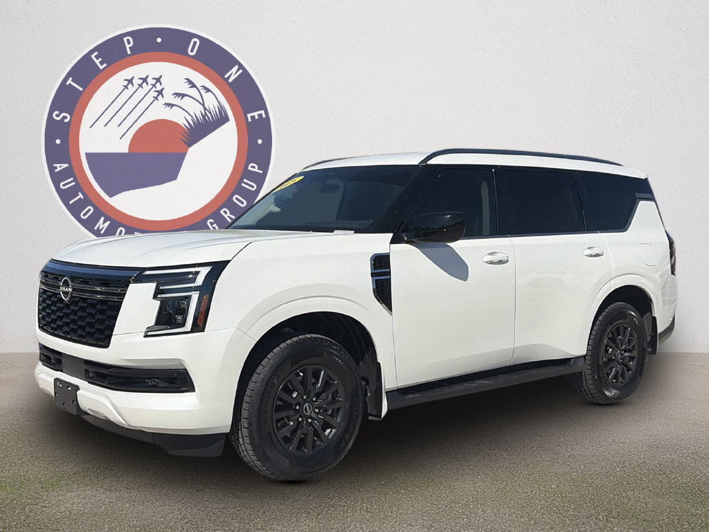 Used 2025 Nissan Armada SV RWD image 2