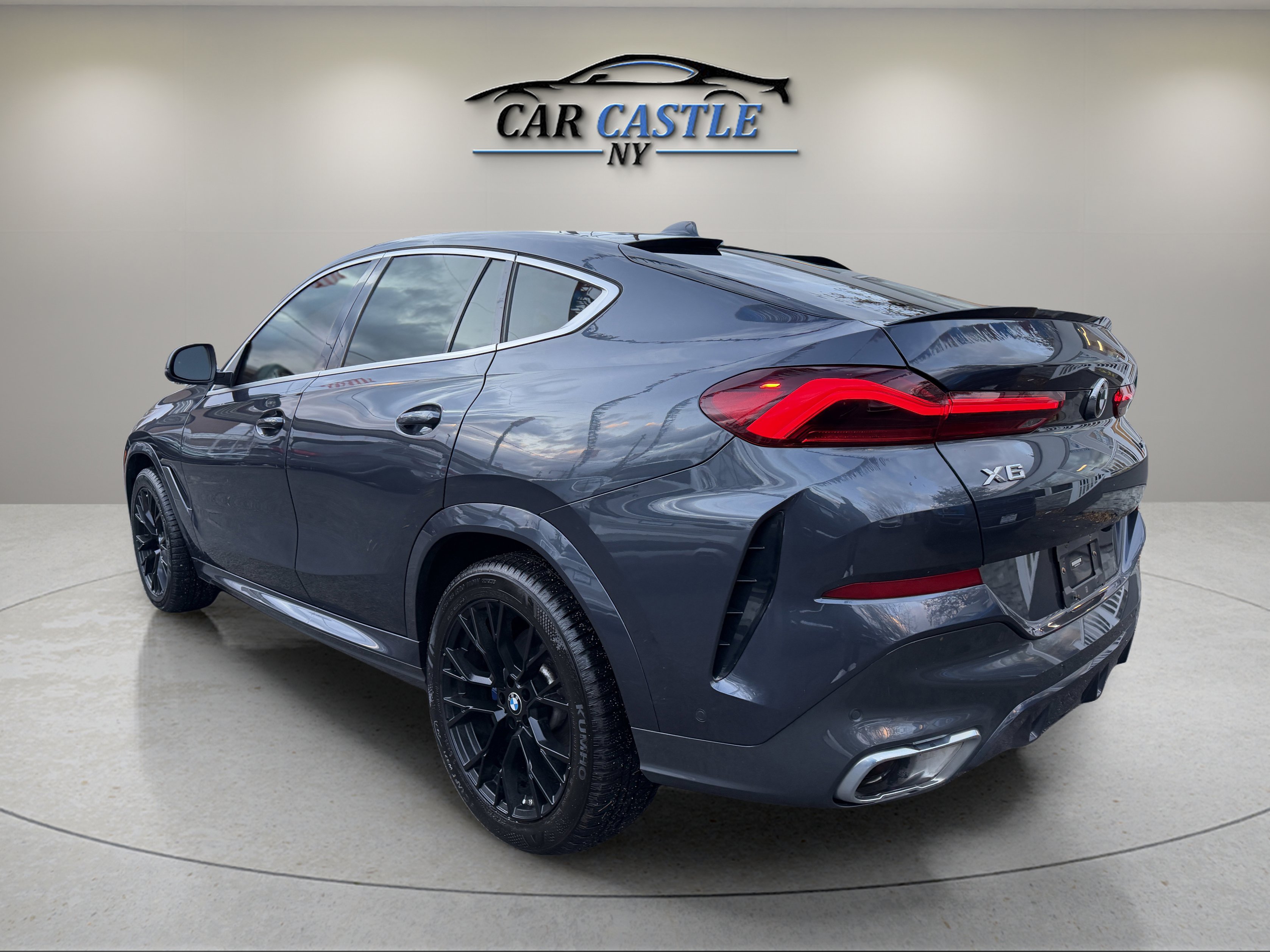Used 2022 BMW X6 xDrive40i image 9