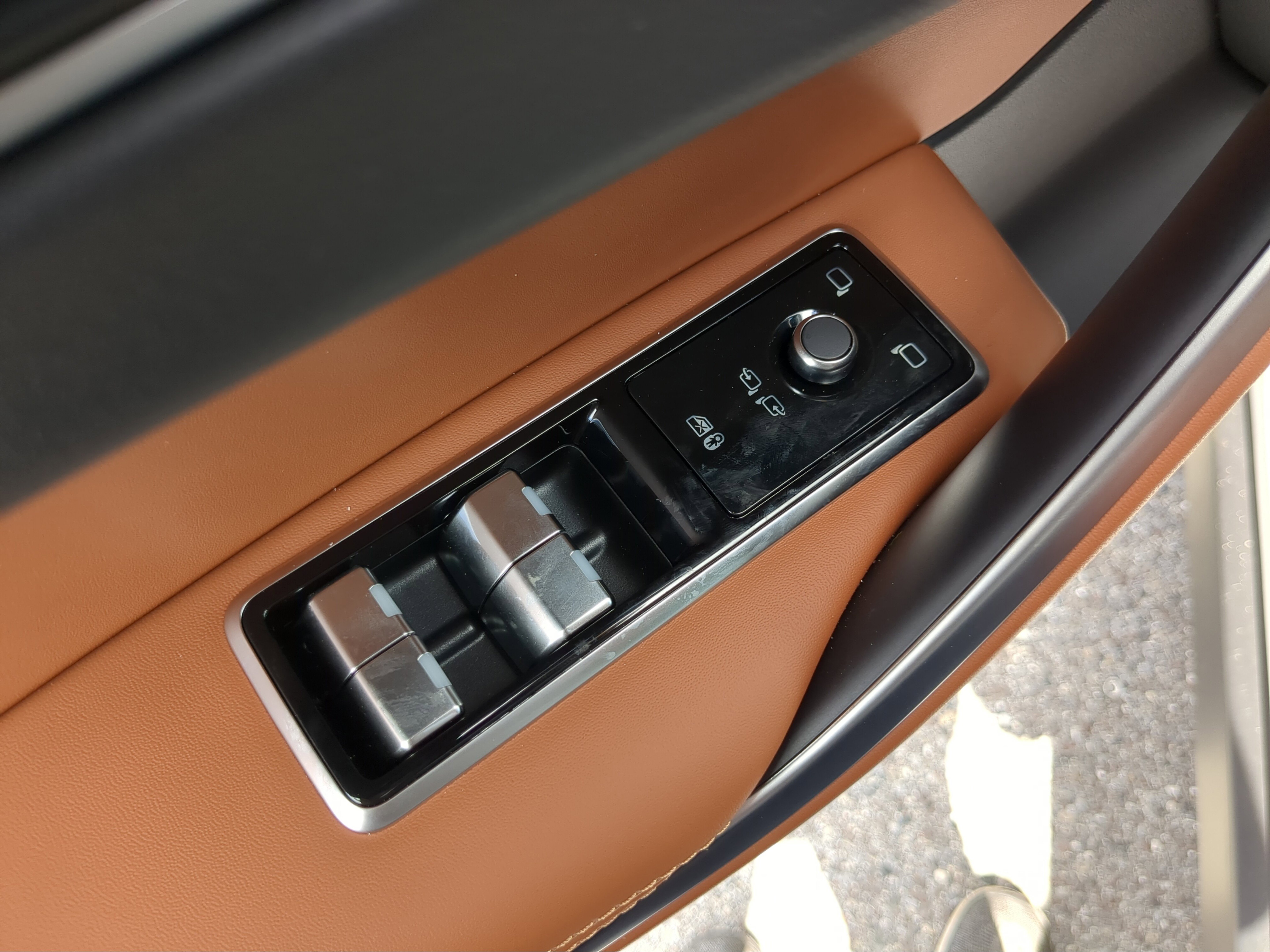 New 2026 Jaguar F-PACE R-Dynamic S image 14