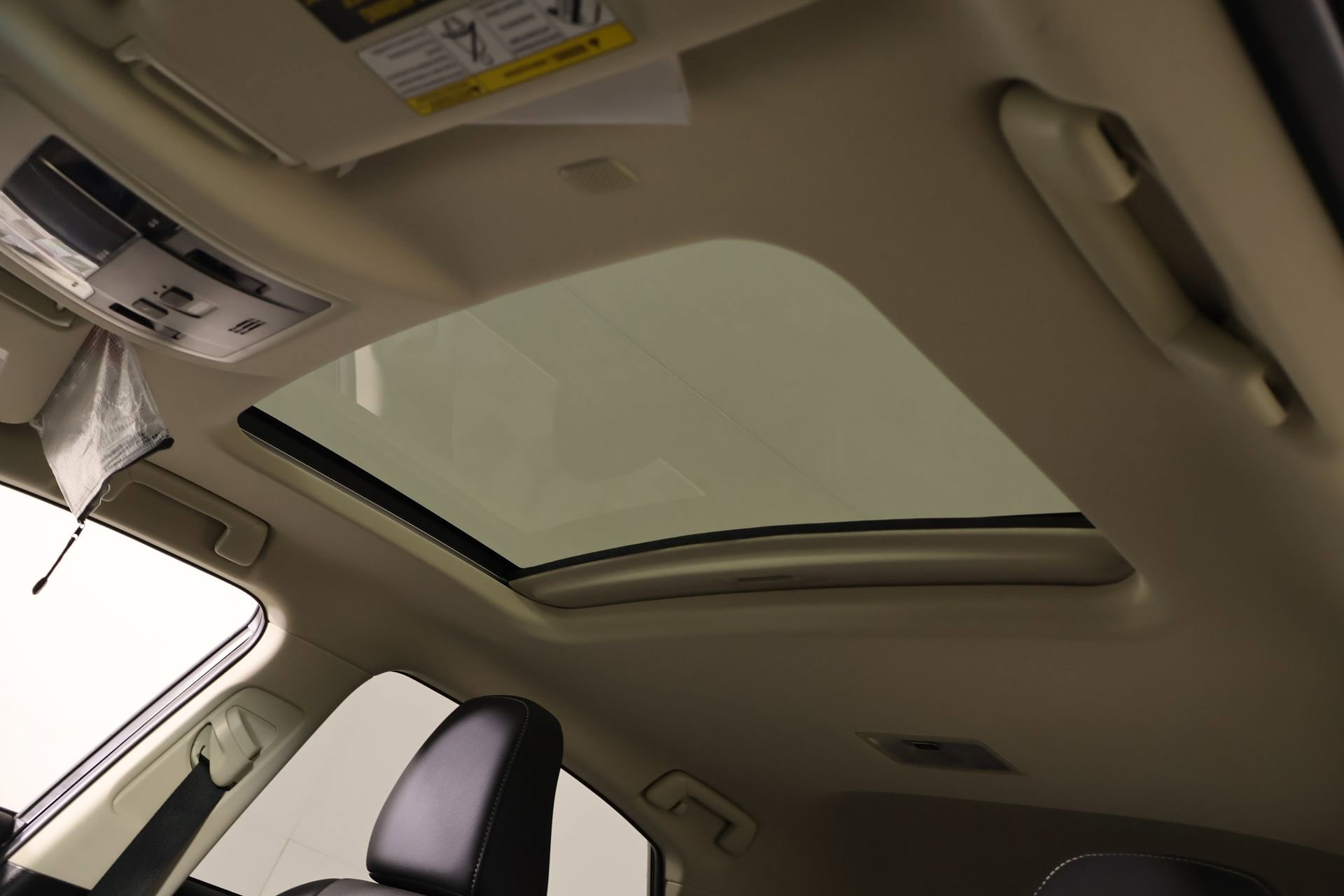 Used 2018 Lexus NX 300 FWD w/ Premium Package image 16