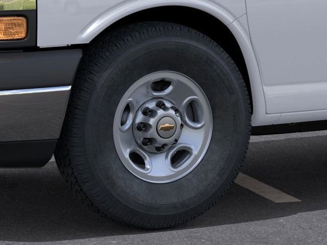 New 2025 Chevrolet Express 2500 w/ Driver Convenience Package image 9