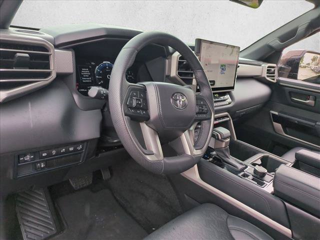Used 2025 Toyota Tundra Limited AWD/4WD image 10