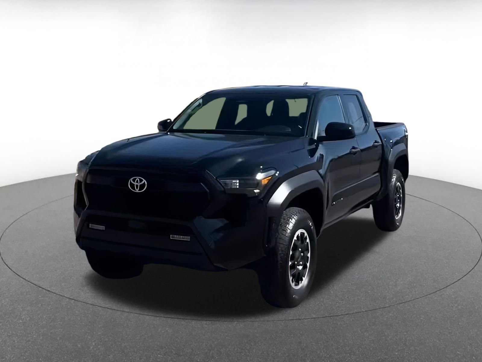 Used 2025 Toyota Tacoma SR image 4