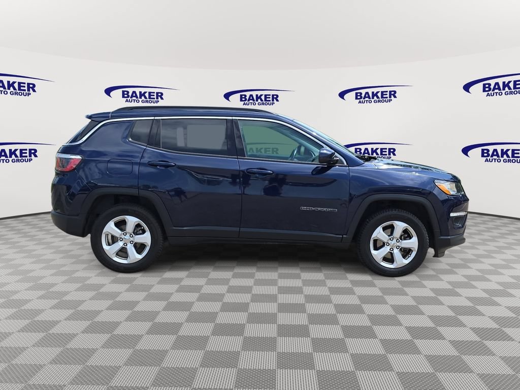 Used 2018 Jeep Compass Latitude w/ Popular Equipment Group AWD/4WD image 4