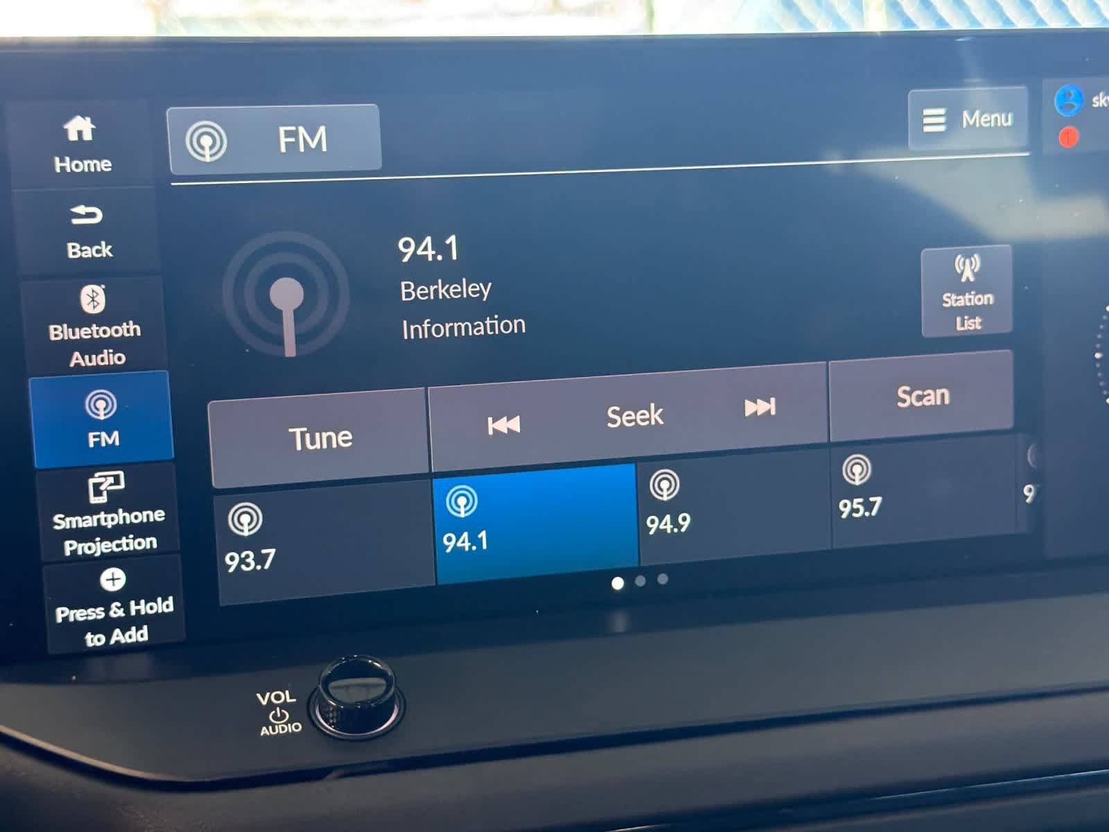 Used 2023 Honda Accord EX-L image 18