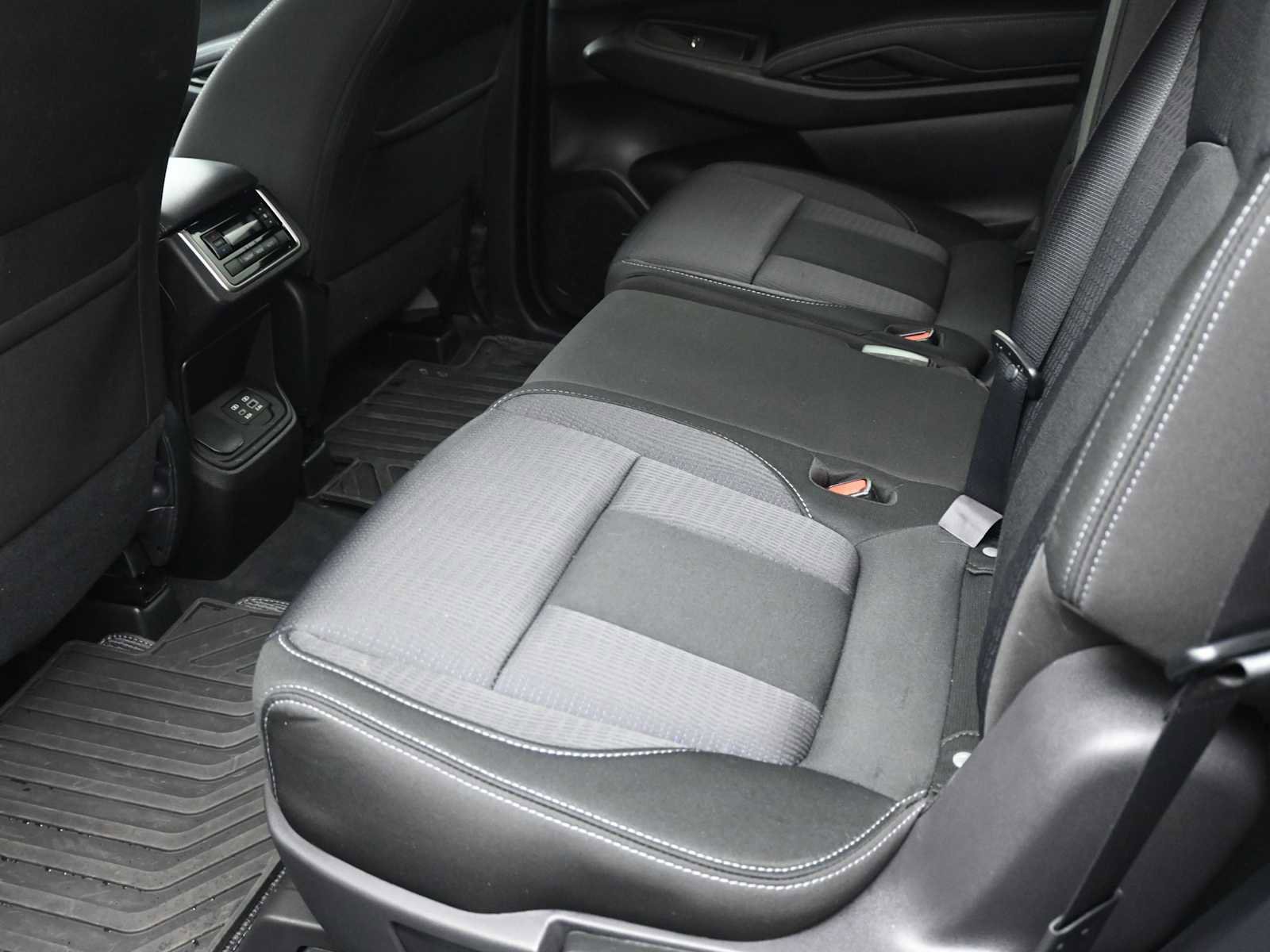 Used 2023 Subaru Ascent Premium w/ Convenience Package image 24