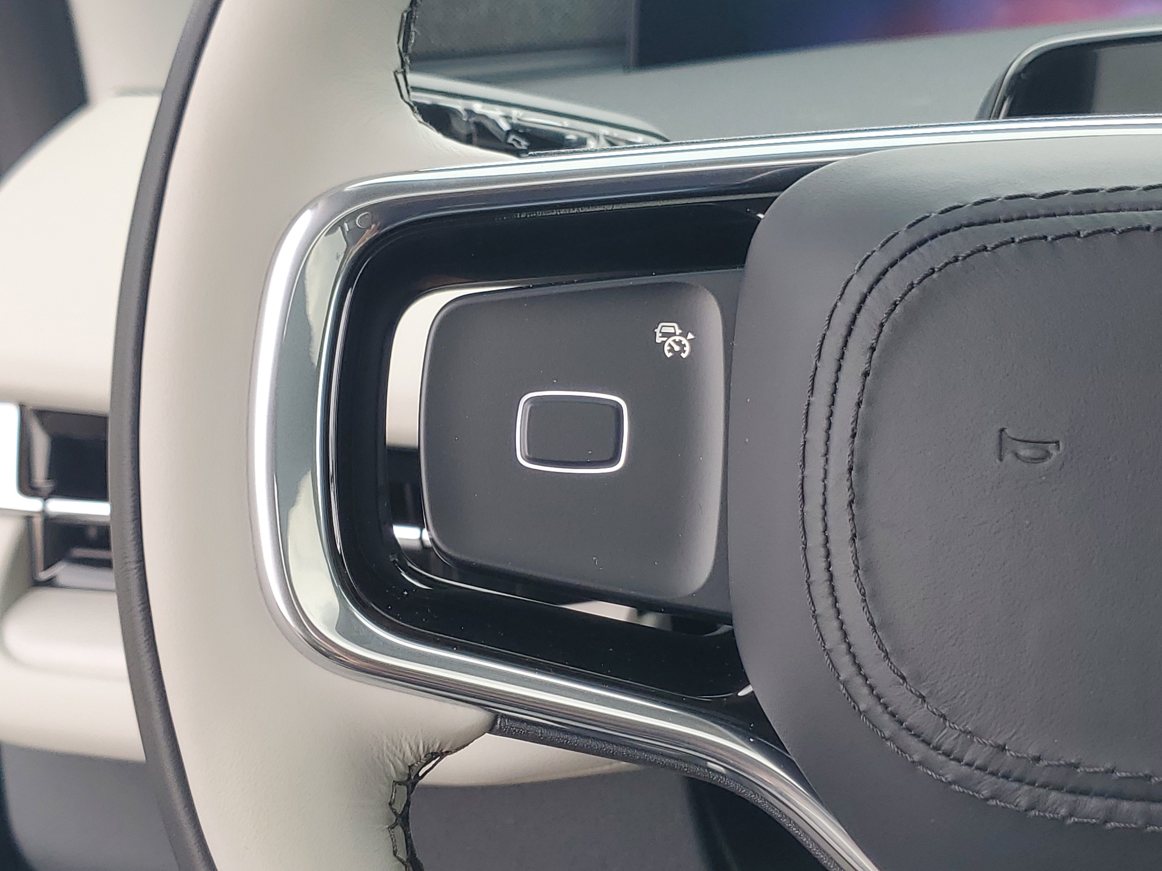 New 2026 Lincoln Navigator Reserve image 17