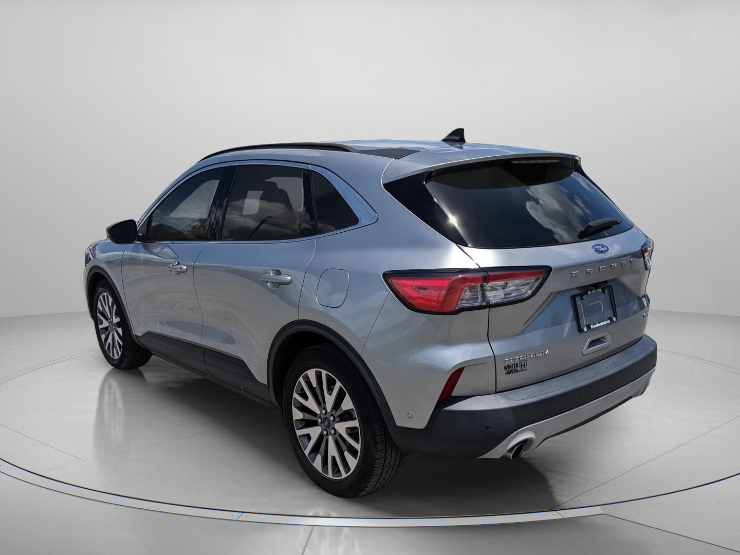 Used 2021 Ford Escape Titanium FWD image 6