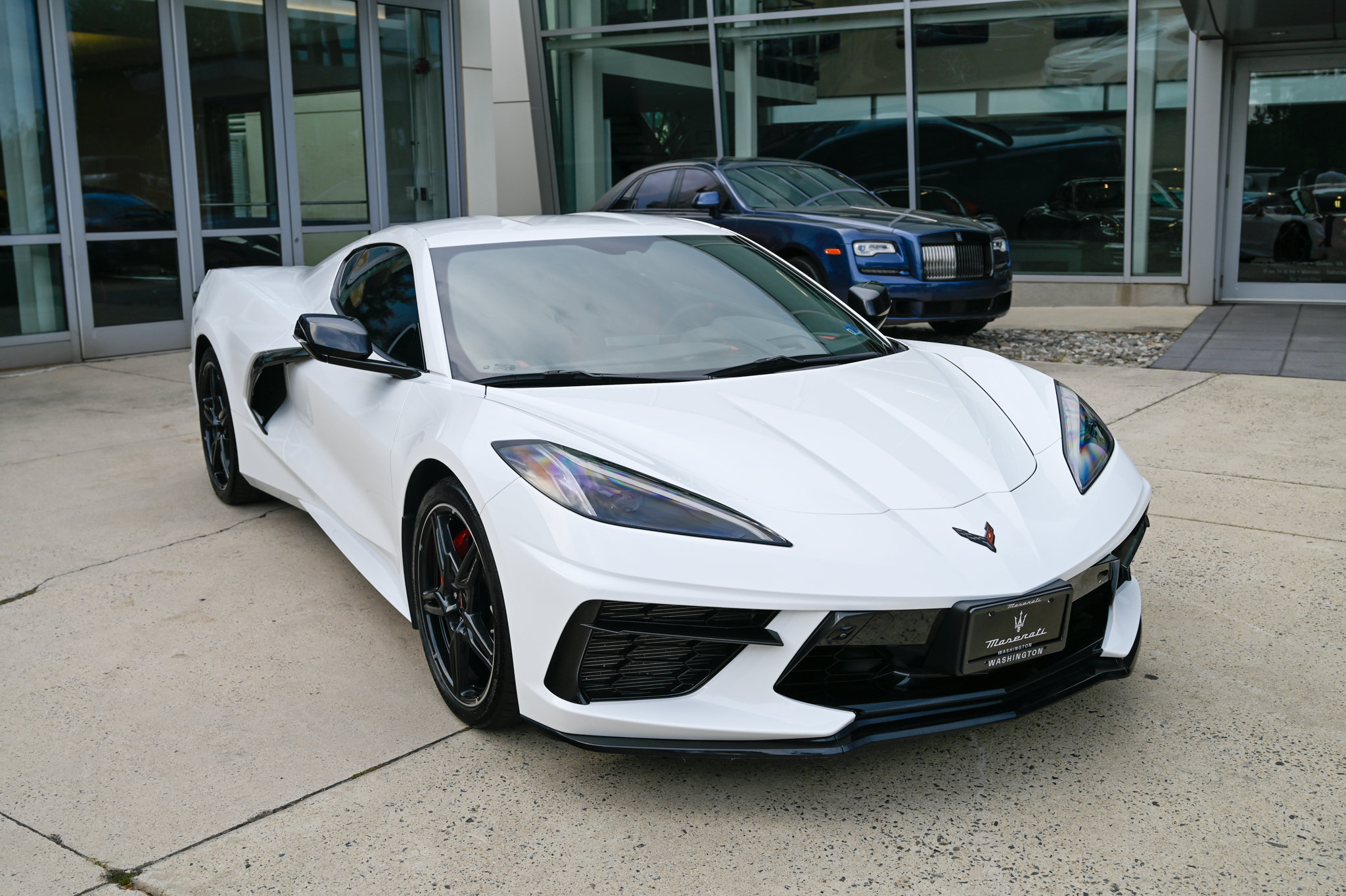 Used 2022 Chevrolet Corvette Stingray Preferred Cpe w/ Z51 Performance Package RWD image 3