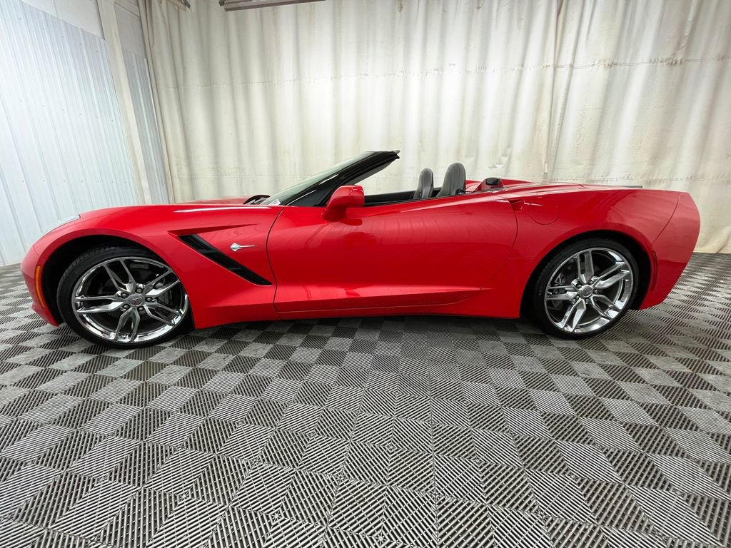 Used 2019 Chevrolet Corvette Stingray Convertible w/ 3LT Preferred Equipment Group RWD image 14