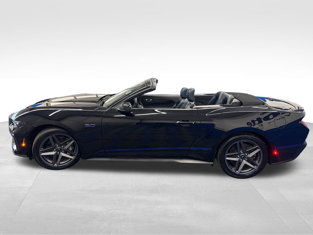 Used 2025 Ford Mustang GT Premium RWD image 43