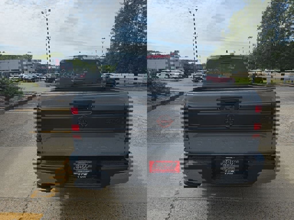 New 2025 Nissan Frontier PRO-4X image 5