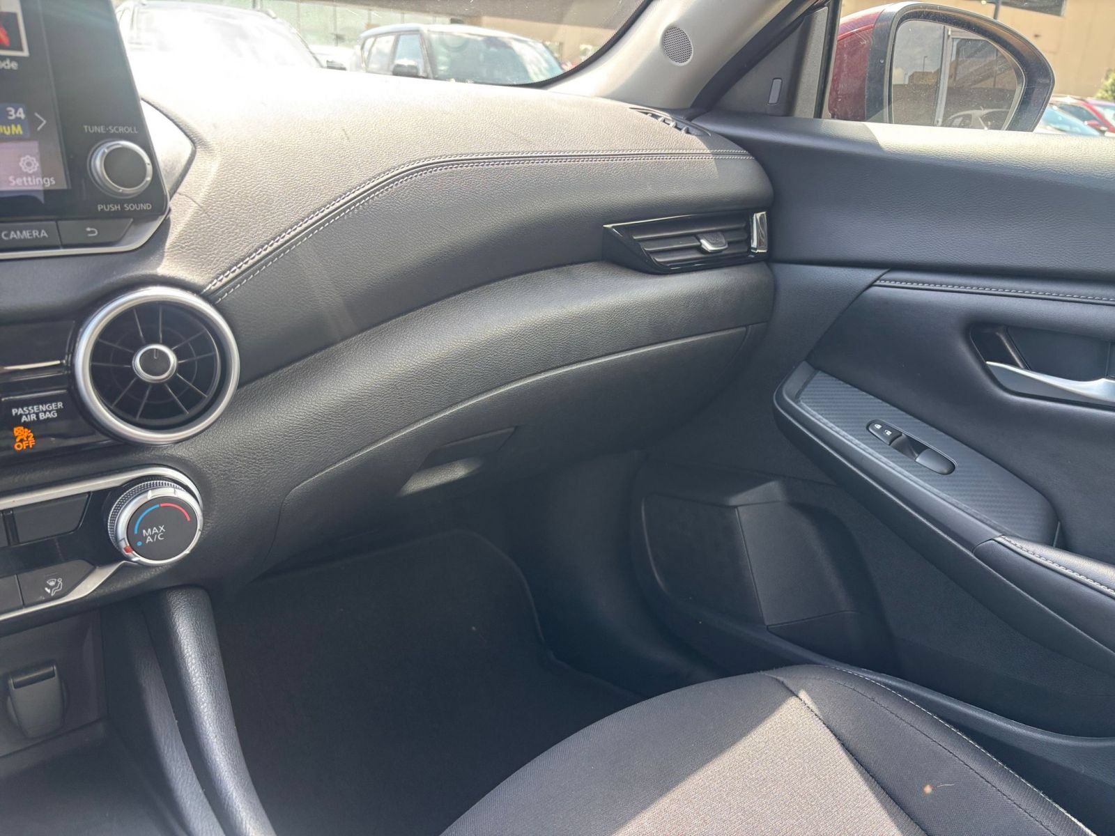Used 2025 Nissan Sentra SV FWD image 33