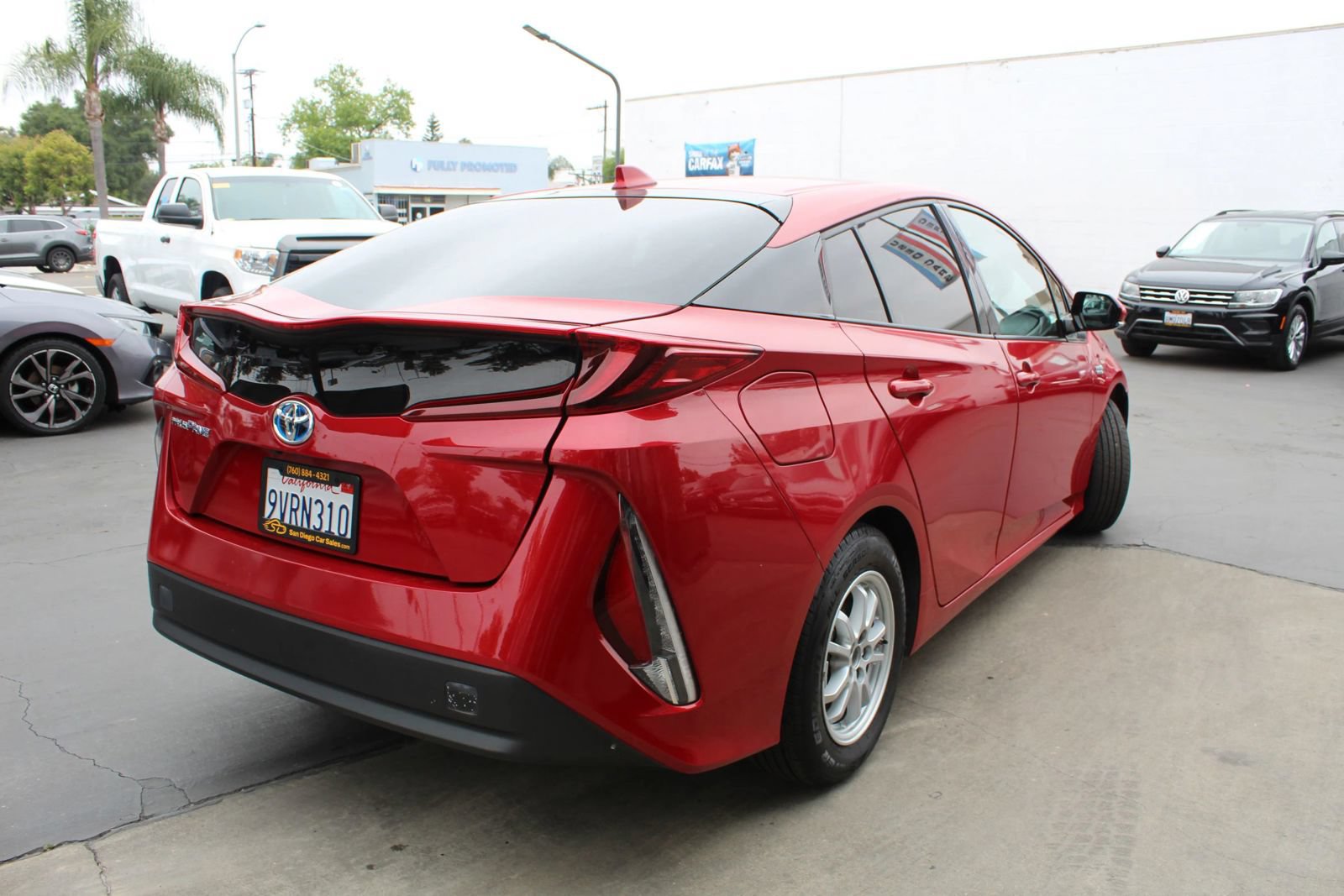 Used 2020 Toyota Prius Prime LE FWD image 5