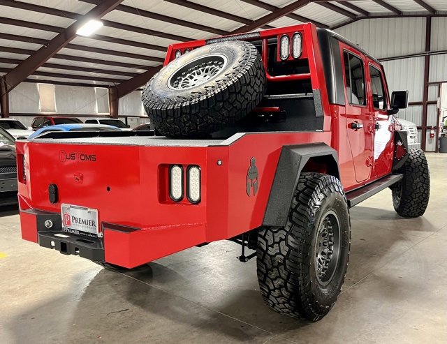 Used 2021 Jeep Gladiator Sport image 3