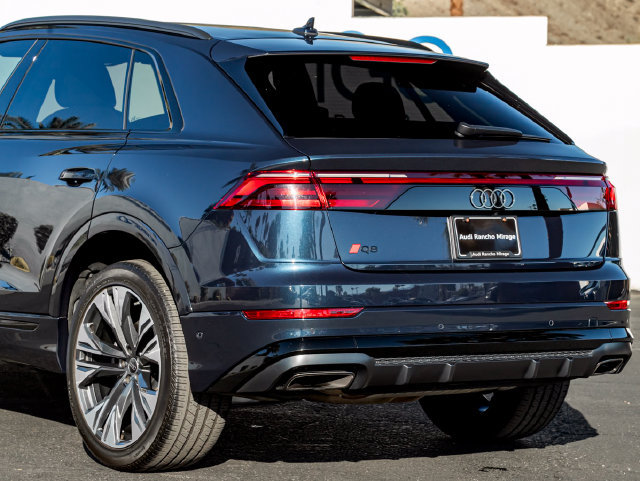 Used 2024 Audi Q8 Premium Plus AWD/4WD image 11
