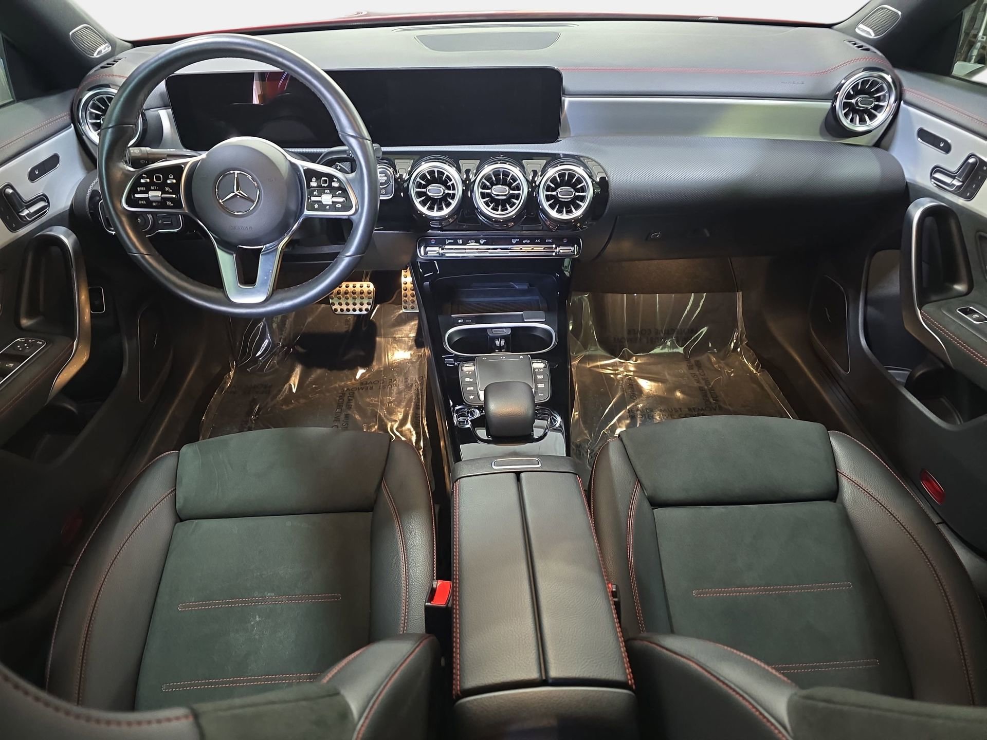 Used 2023 Mercedes-Benz CLA 250 4MATIC image 9