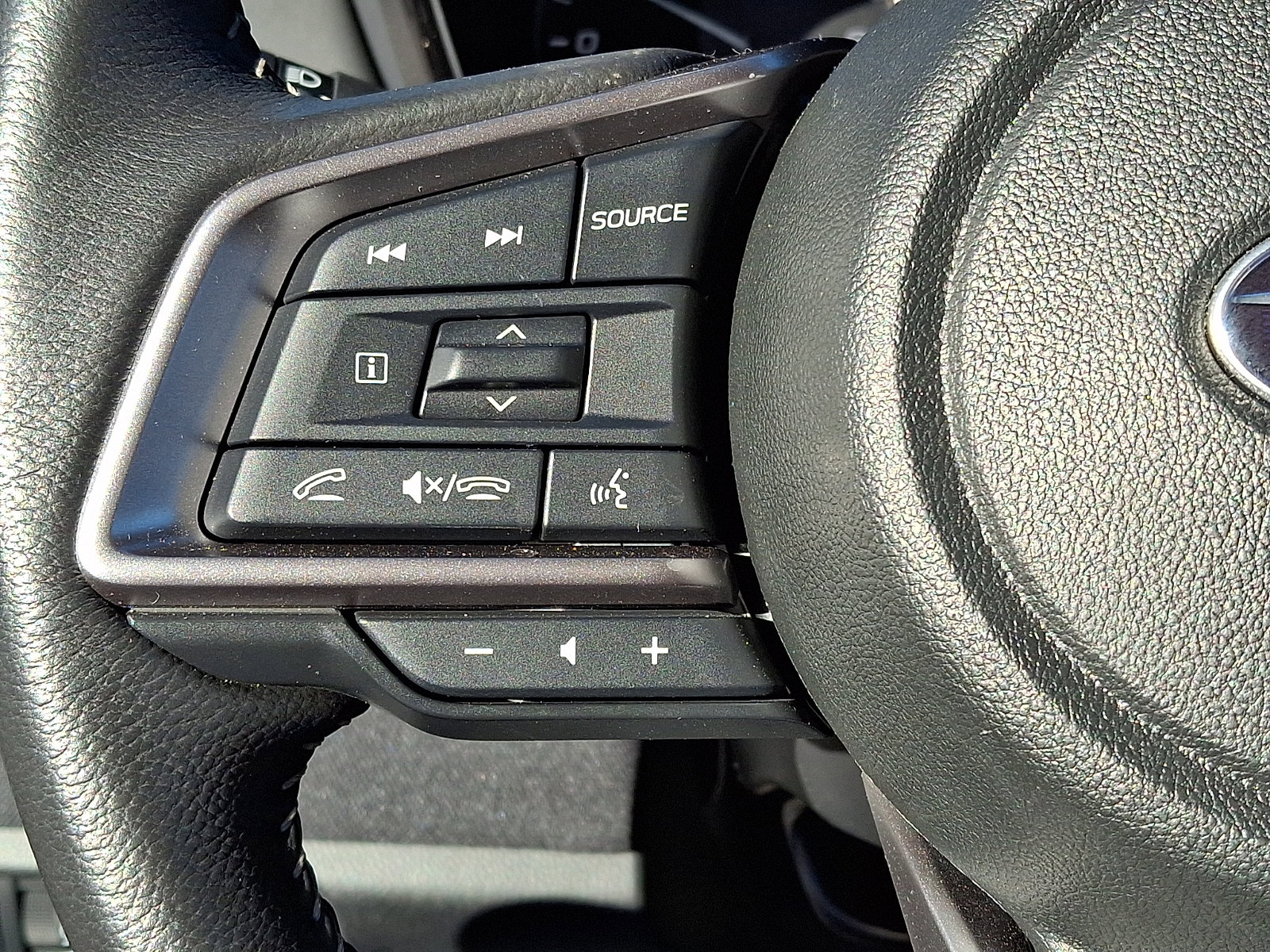 Certified 2025 Subaru Outback Premium w/ Popular Package #1A image 22