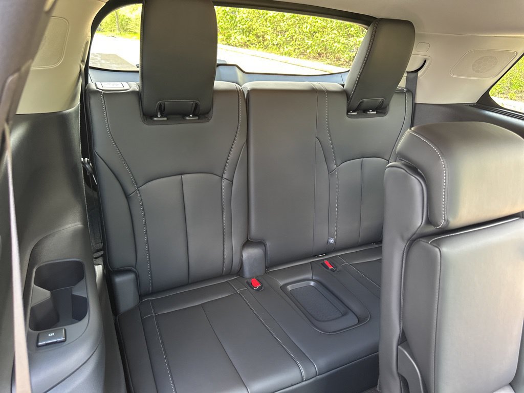 Certified 2026 INFINITI QX60 Luxe w/ Cargo Package AWD/4WD image 23