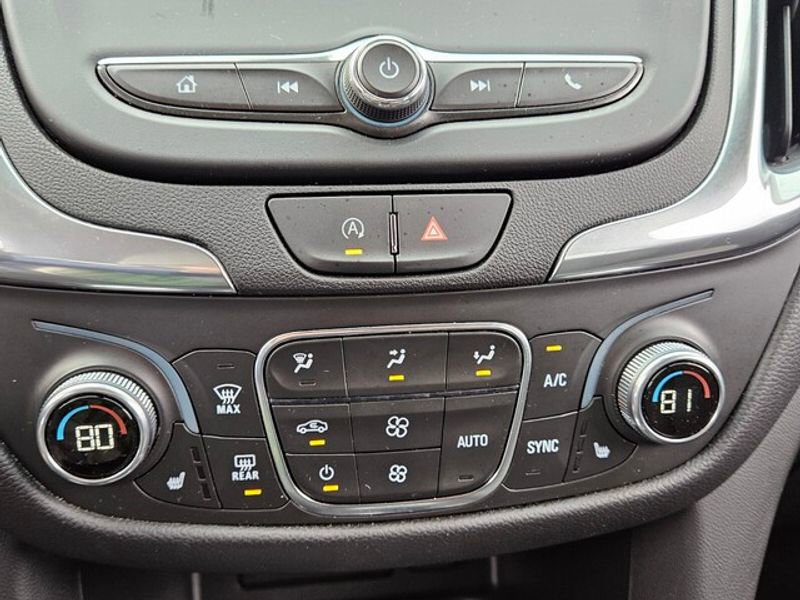 Used 2024 Chevrolet Equinox LT image 20