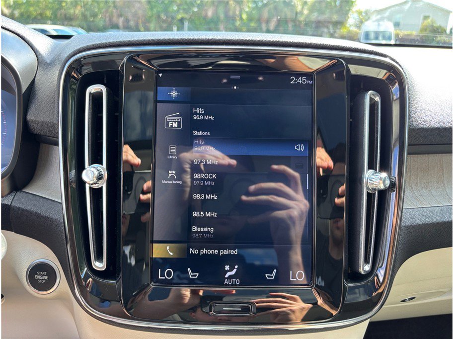 Used 2020 Volvo XC40 T5 Inscription w/ Protection Package image 29