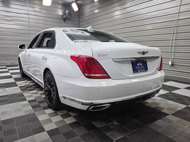 Used 2018 Genesis G90 3.3T Premium RWD image 8
