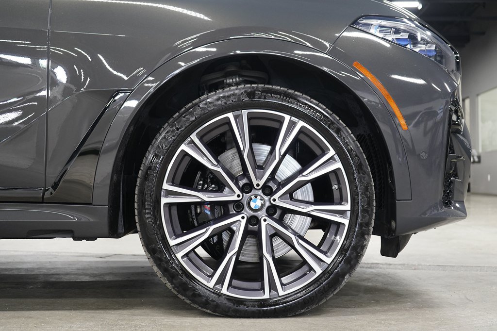 Used 2021 BMW X7 M50i AWD/4WD image 40