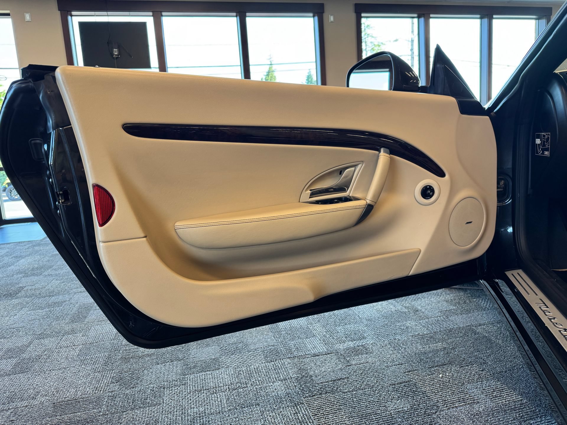 Used 2014 Maserati GranTurismo Convertible RWD image 59