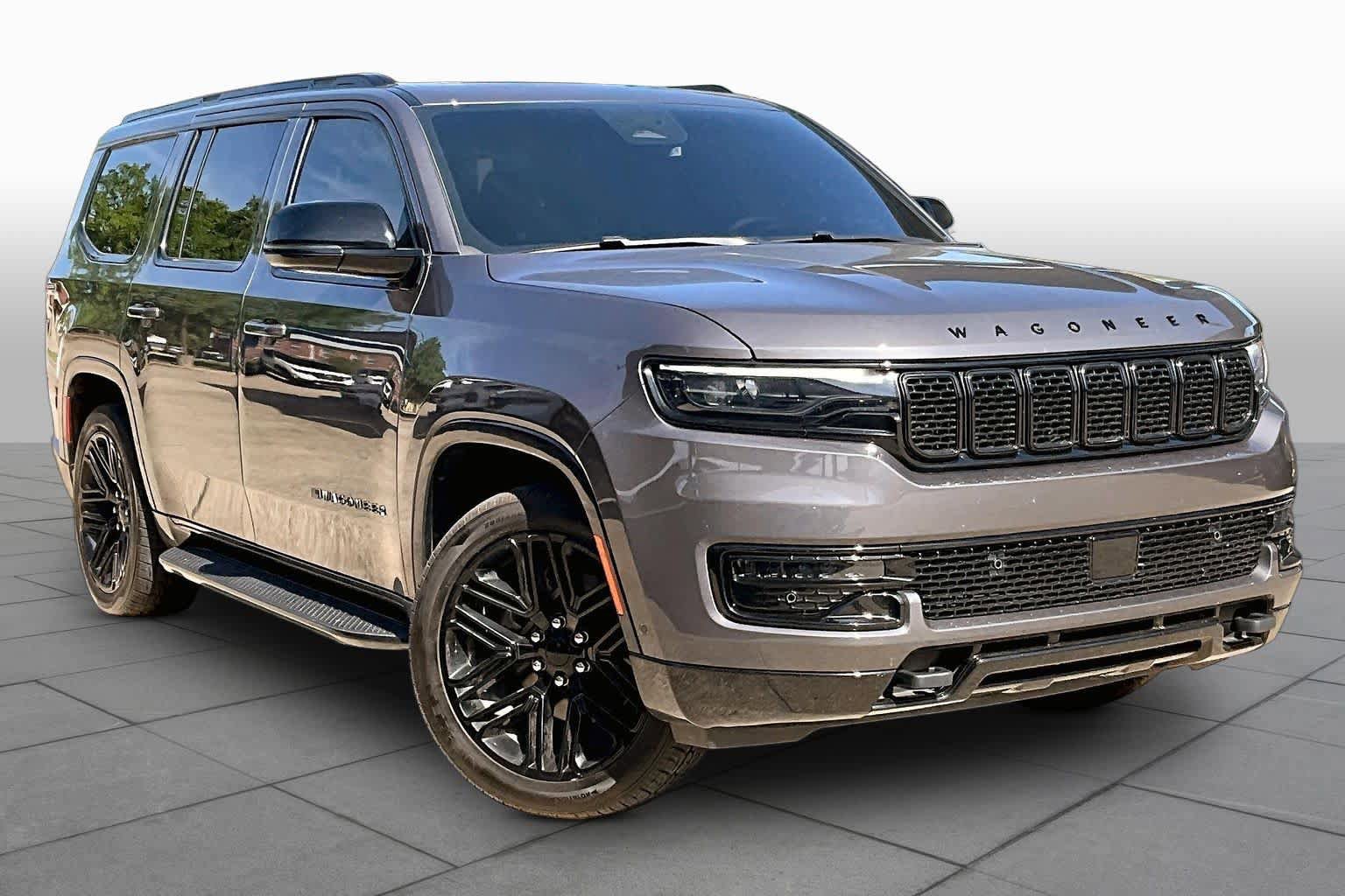 Used 2023 Jeep Wagoneer Series II image 3