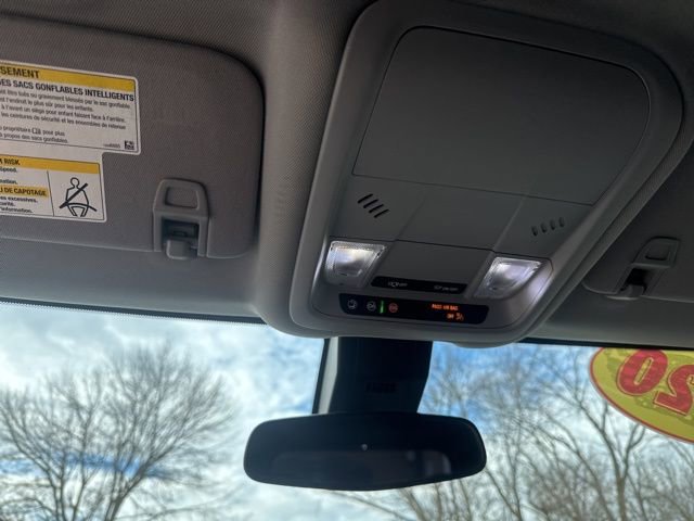 Used 2020 Chevrolet Equinox LS w/ LPO, Floor Liner Package image 12