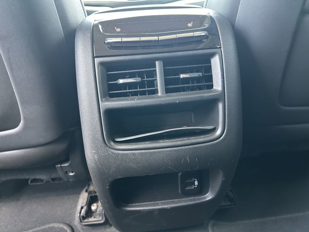 Used 2018 Cadillac XT5 Premium Luxury FWD image 26