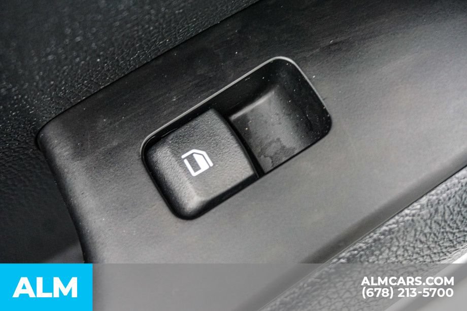 Used 2025 Kia Soul LX w/ LX Technology Package FWD image 48