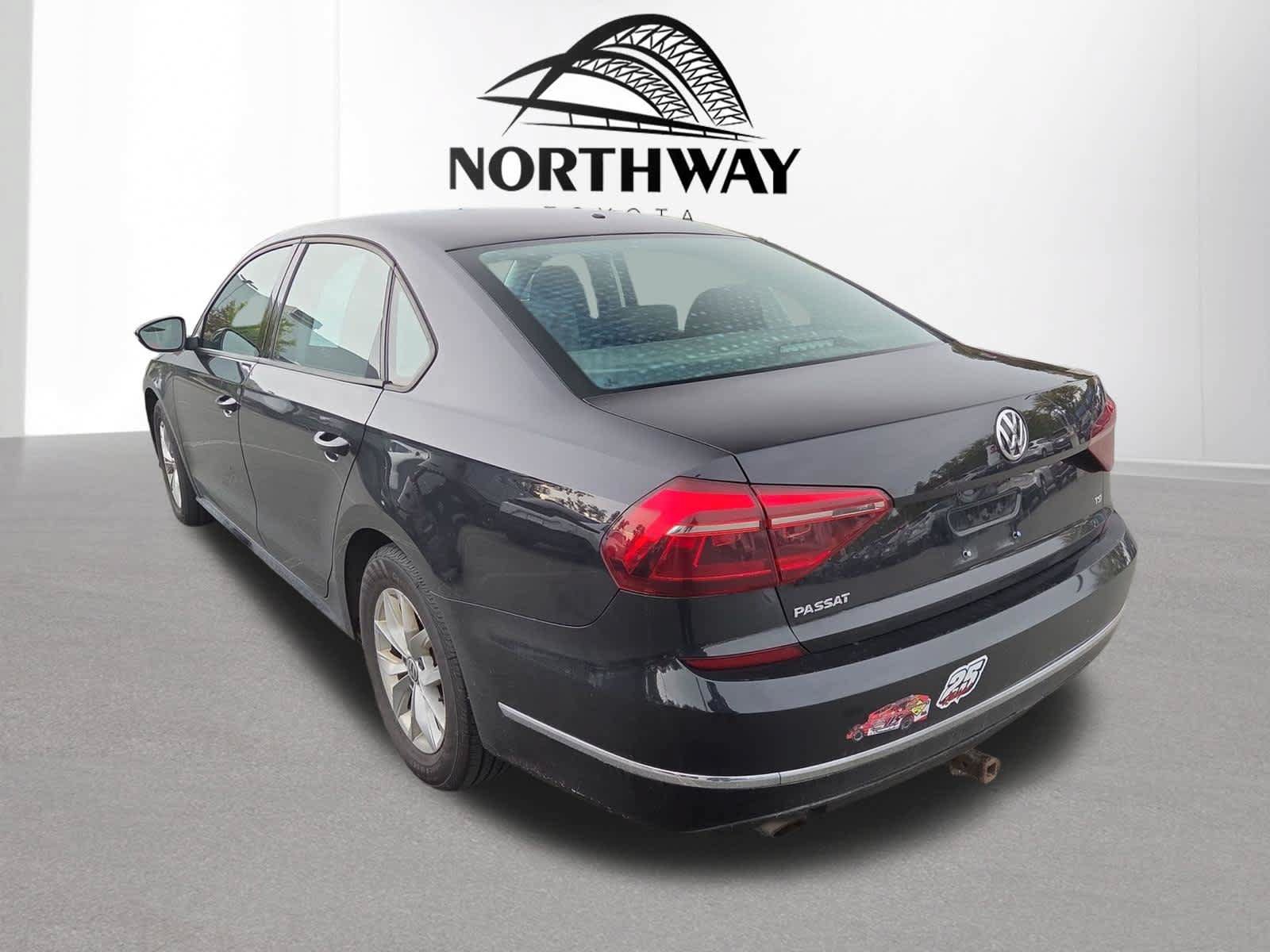 Used 2018 Volkswagen Passat 2.0T S FWD image 5