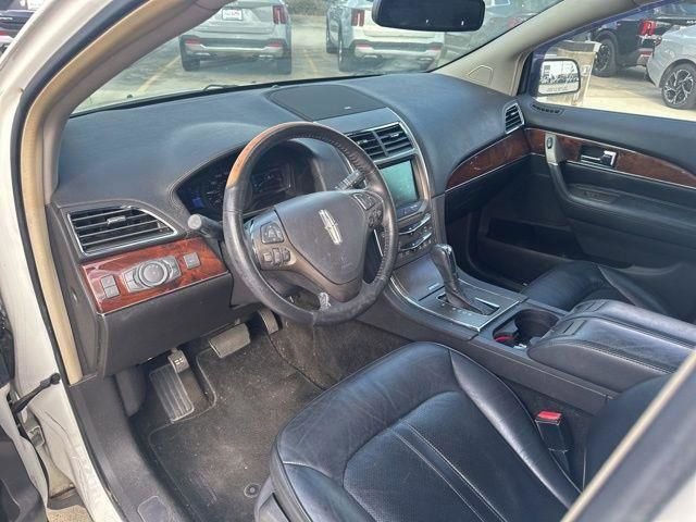 Used 2013 Lincoln MKX FWD image 8