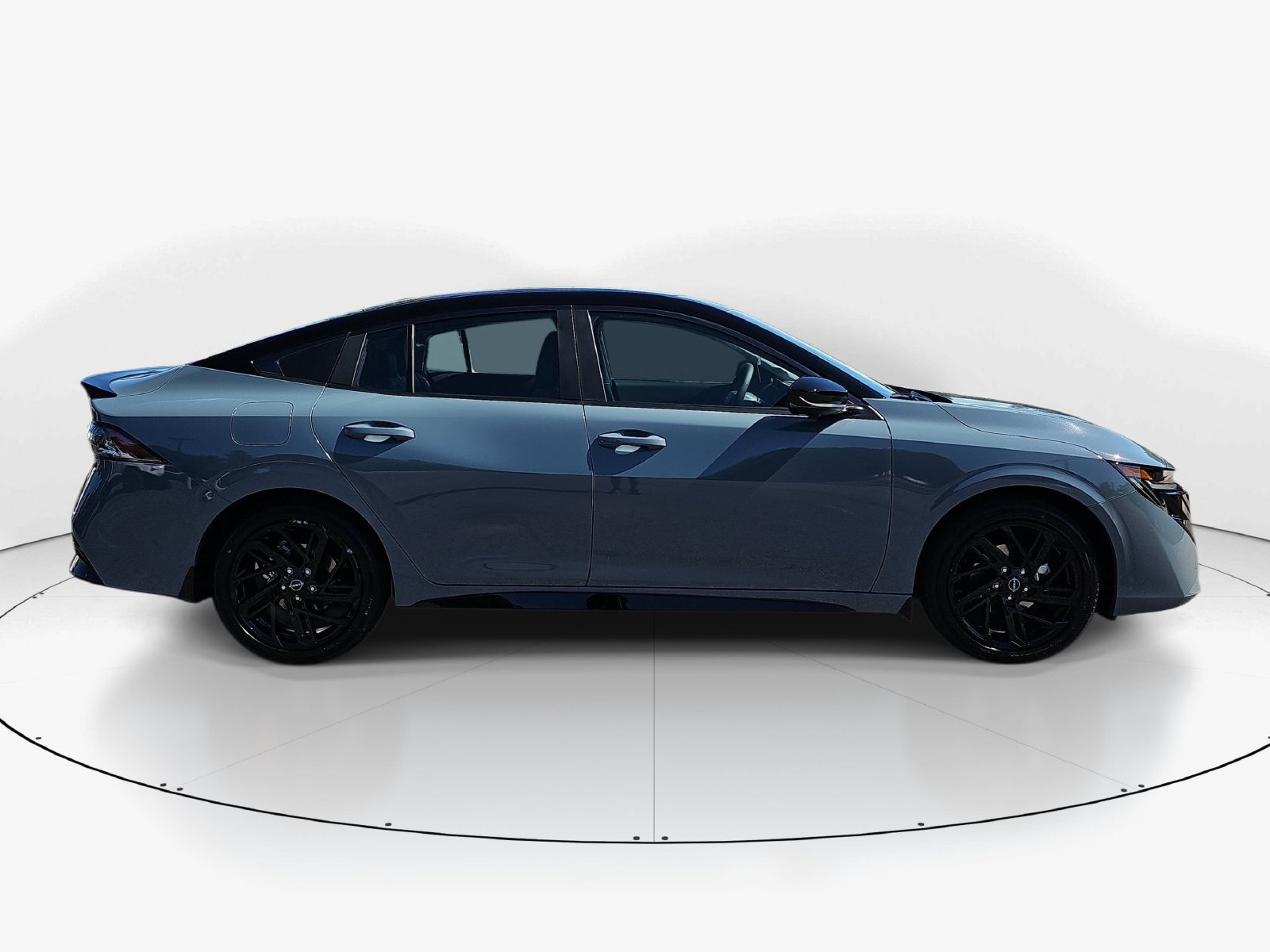 New 2027 Nissan Sentra SR w/ SR Premium Package FWD image 5