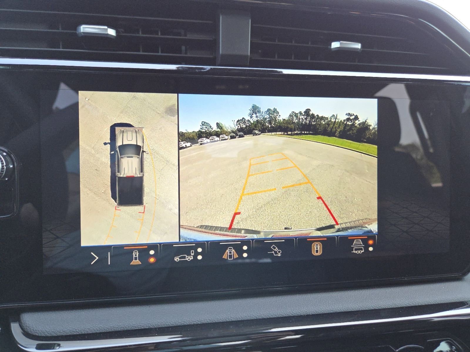 New 2026 GMC Sierra 2500 AT4 w/ AT4 Premium Plus Package image 35