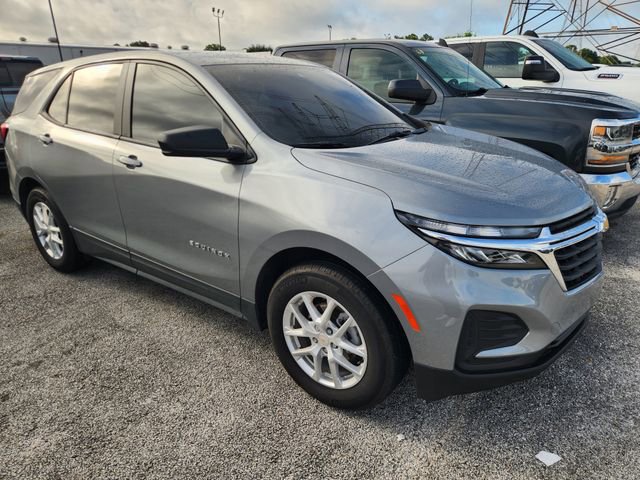Used 2024 Chevrolet Equinox LS w/ LS Convenience Package FWD image 1