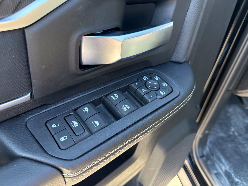New 2026 RAM 2500 Big Horn AWD/4WD image 18