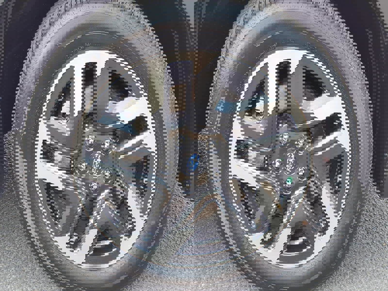 Certified 2025 Subaru Forester Premium w/ Protection Package (1PH) image 9