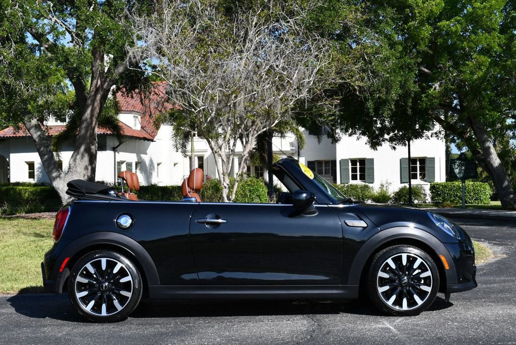 Used 2024 MINI Cooper S w/ Signature Upholstery Package FWD image 43