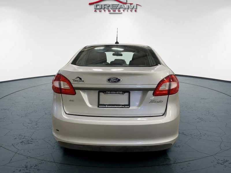 Used 2012 Ford Fiesta SE FWD image 12