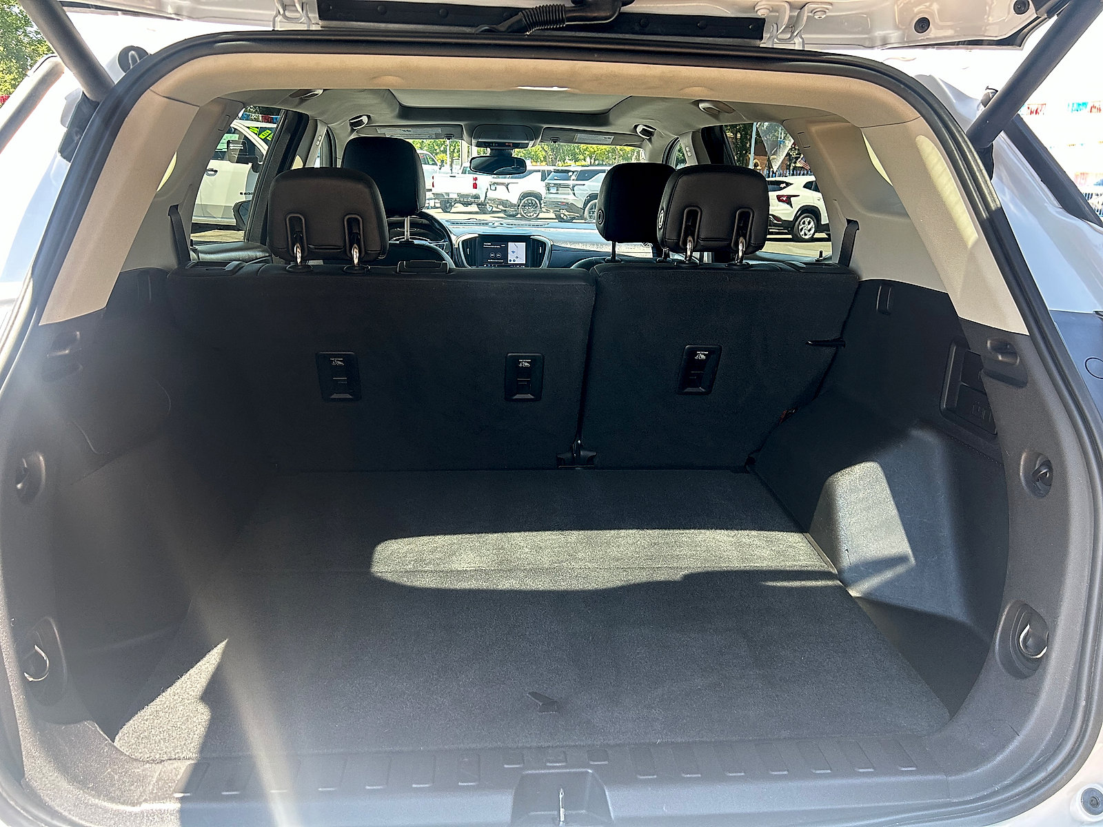 Used 2018 GMC Terrain Denali w/ Comfort Package FWD image 24
