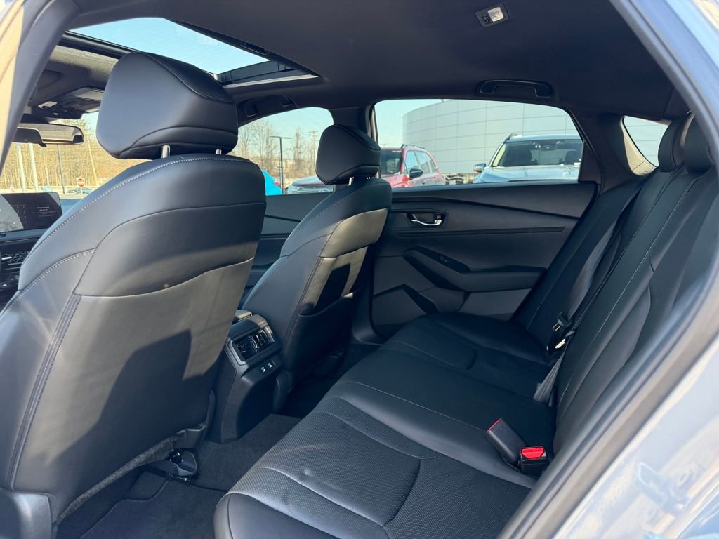 Used 2025 Honda Accord Sport image 26