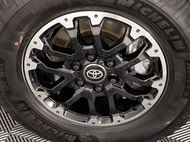 Used 2026 Toyota Tundra SR5 w/ TRD Off-Road Package AWD/4WD image 27