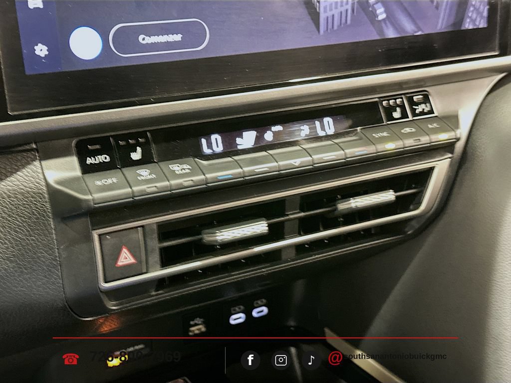 Used 2025 Toyota Camry XSE FWD image 17