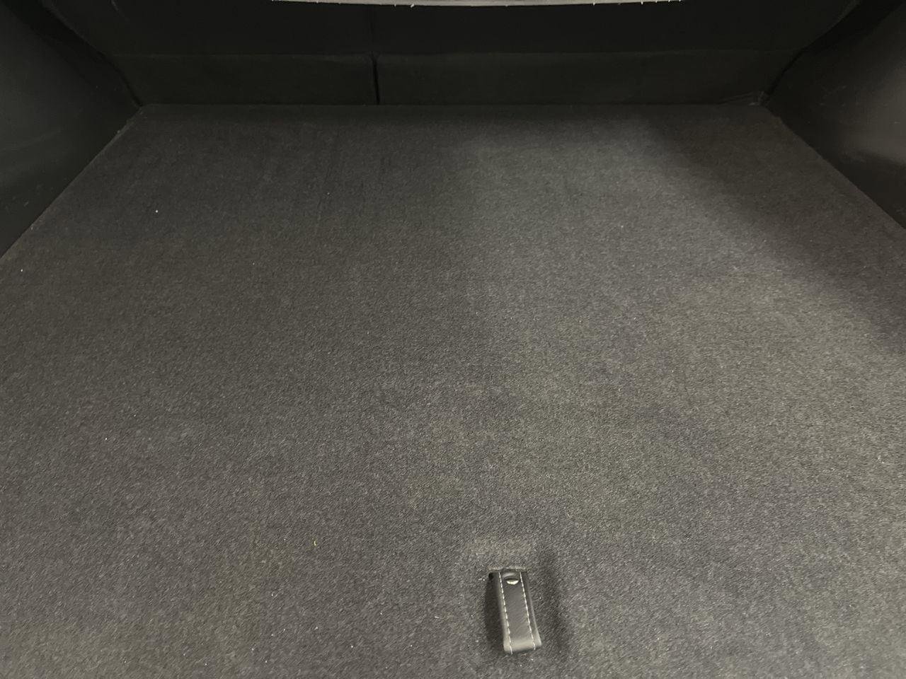 Used 2024 Toyota Venza XLE image 23