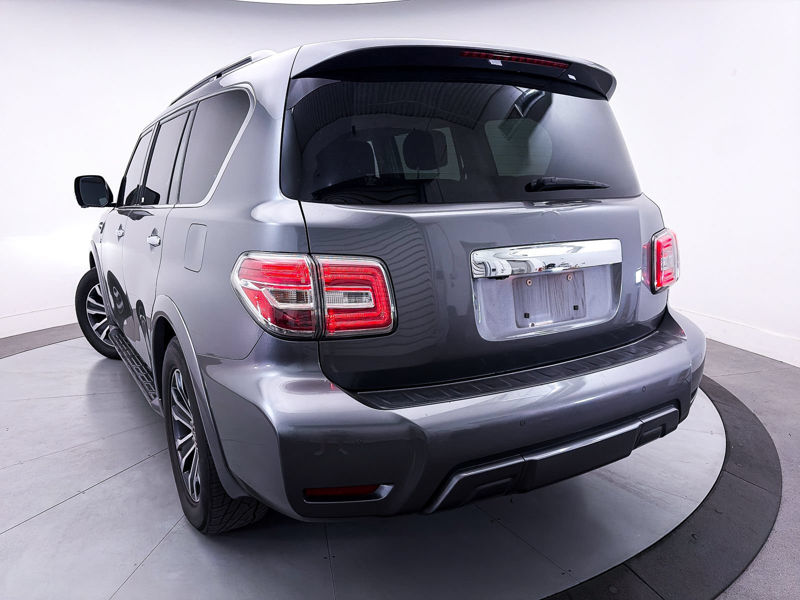 Used 2020 Nissan Armada SL w/ Premium Package RWD image 4